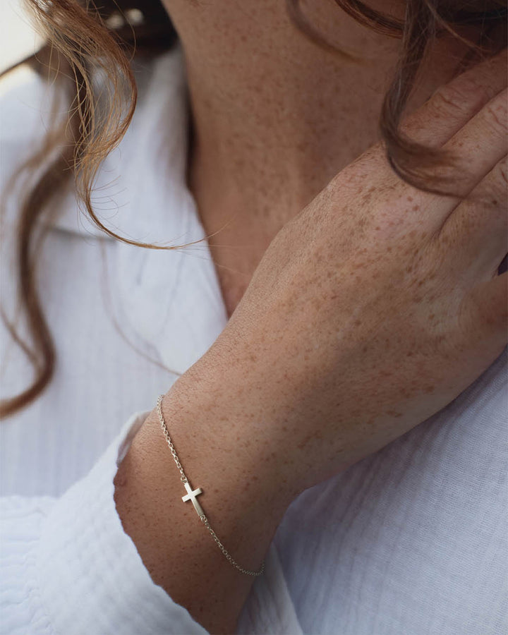Women's Cross Bracelet